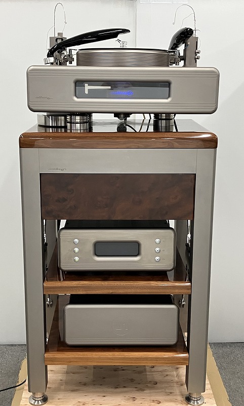 ▽【希少・重量級】Continuum Audio Labs Caliburn turntable System