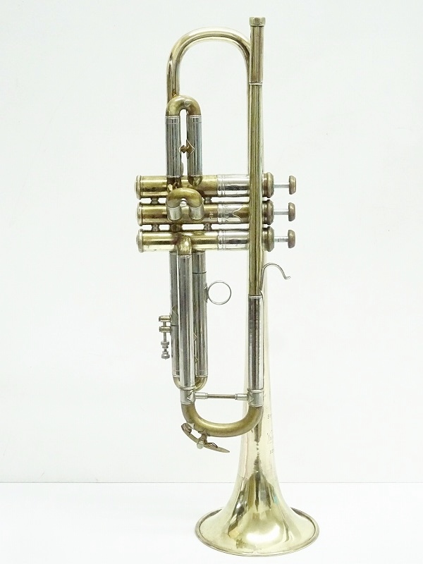 【最新の激安】♪♪New York Bach Stradivarius Model 67 トランペット 1940年製 S/N7304 N.Y.BACH ニューヨークバック ケース付♪011461001m♪♪ 本体