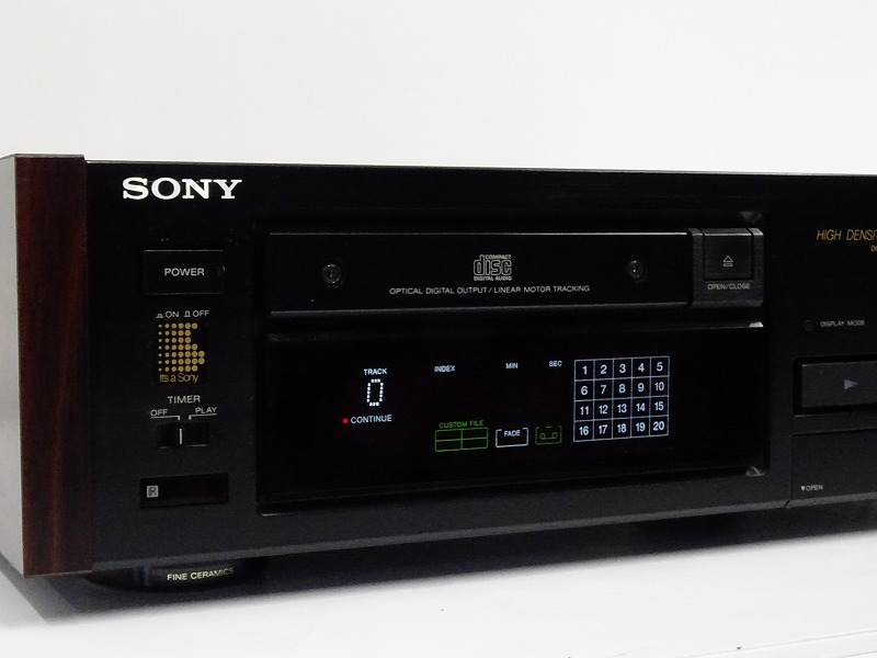 SONY CDプレイヤー　CDP-X55ES s-l1200.jpg